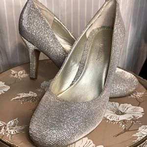 Silver shimmer Kelly&Katie heels